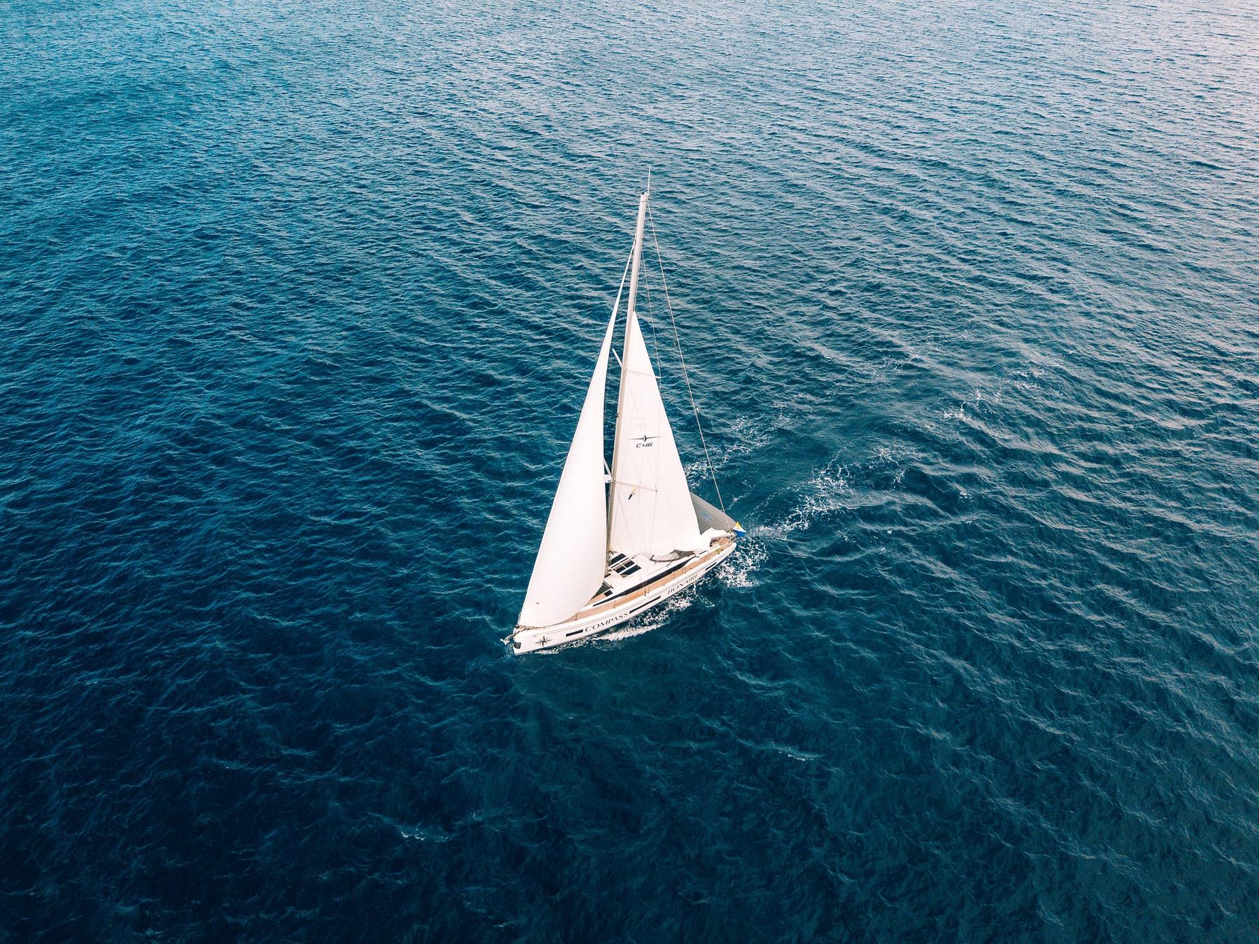The Compass Bonaire under sail in open water
